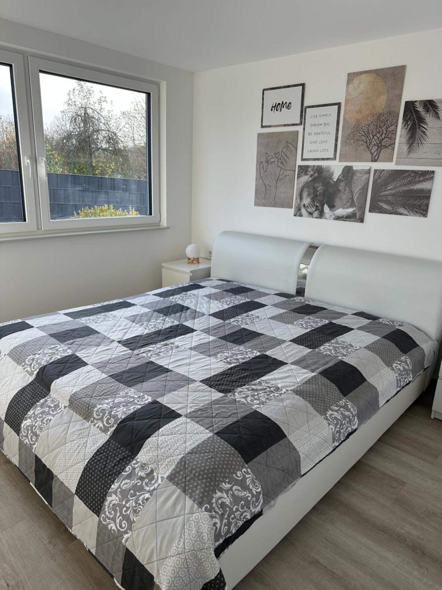 Ferienwohnung Gaestehaus Merzig Neubau Esterno foto